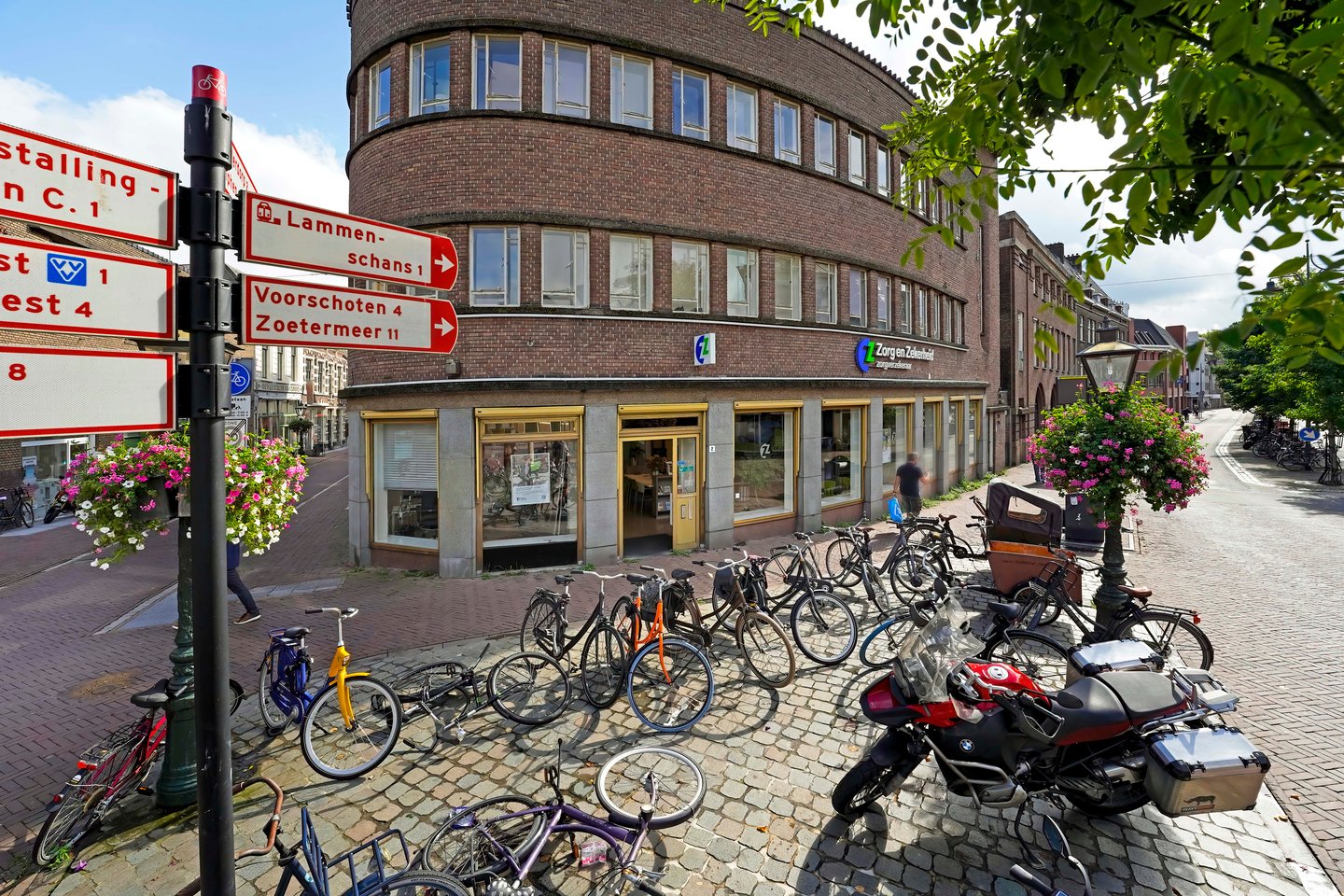 Bekijk foto 3 van Korevaarstraat 2