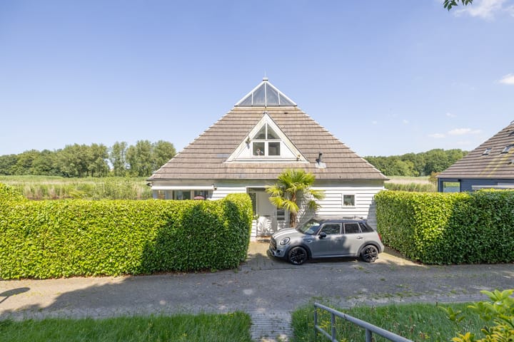 Foto 4 van Victoria Regiastraat 13