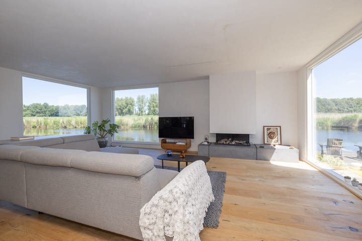 Foto 11 van Victoria Regiastraat 13