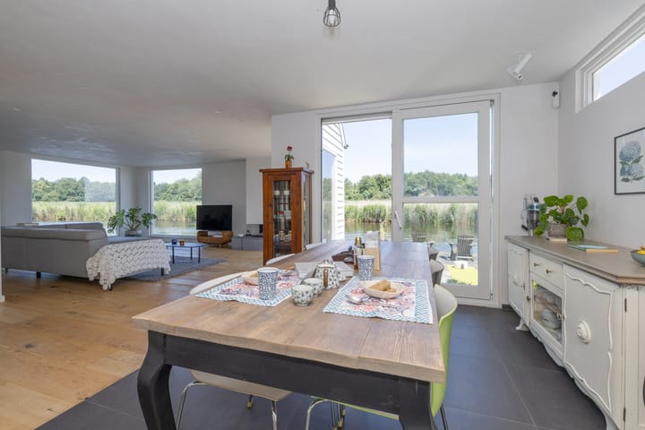 Foto 17 van Victoria Regiastraat 13