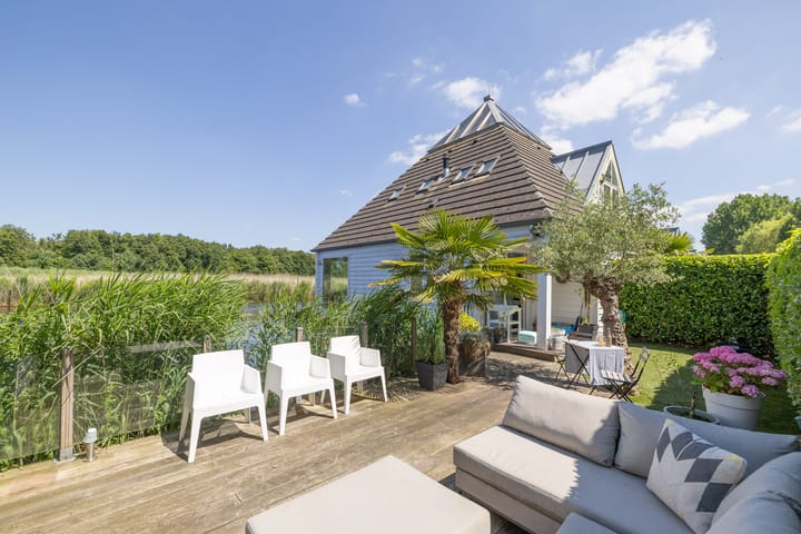 Foto 39 van Victoria Regiastraat 13