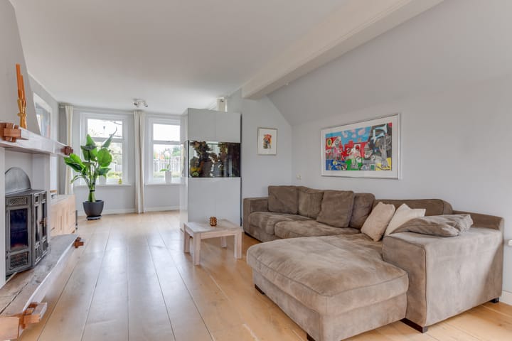 Photo 7 of Korenbloem 18