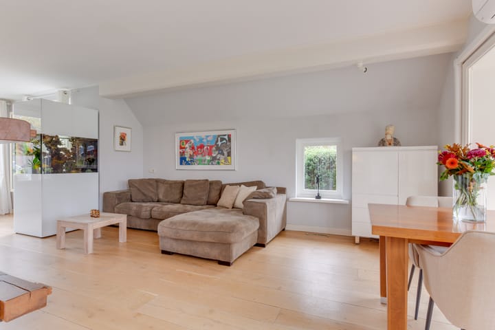 Photo 9 of Korenbloem 18