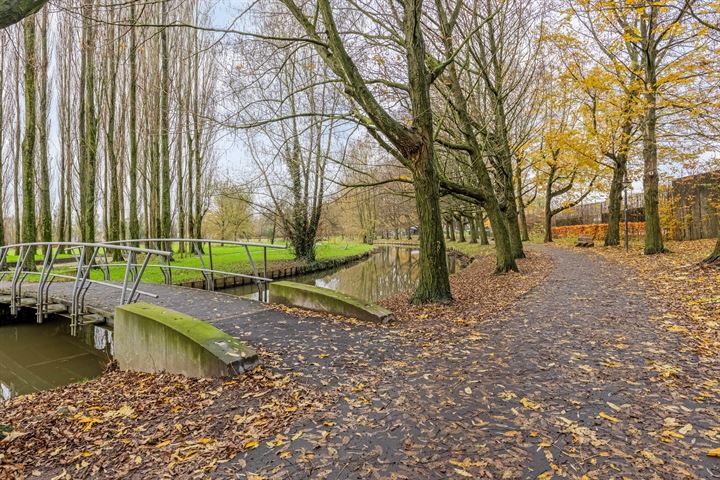 Bekijk foto 40 van Geert Grootestraat 37