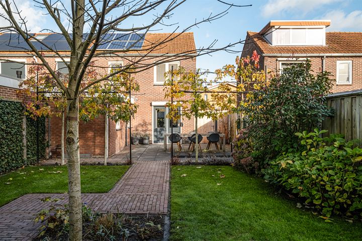 Bekijk foto 27 van Lijsterbesstraat 67