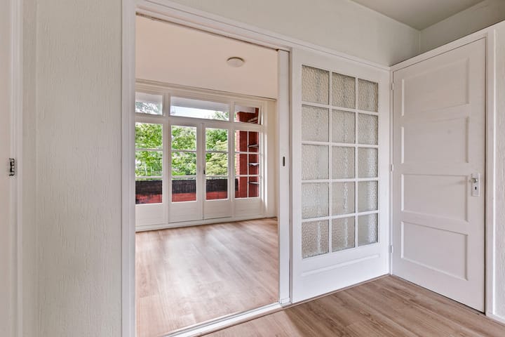 Photo 11 of Goereesestraat 120-B