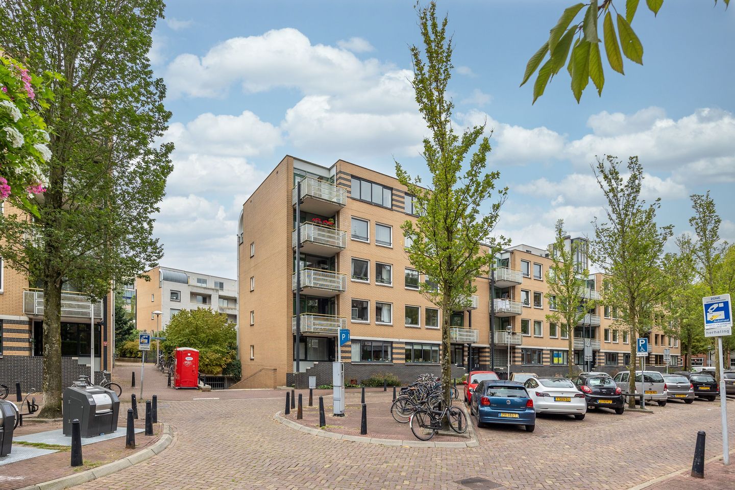 Photo 1 of Arthur van Schendelstraat 35