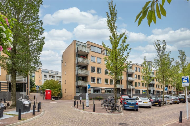 Photo 1 of Arthur van Schendelstraat 35