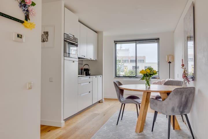 Photo 11 of Arthur van Schendelstraat 35