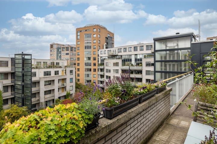 Photo 20 of Arthur van Schendelstraat 35