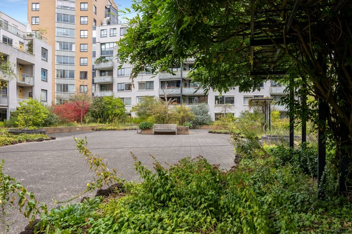 Photo 23 of Arthur van Schendelstraat 35