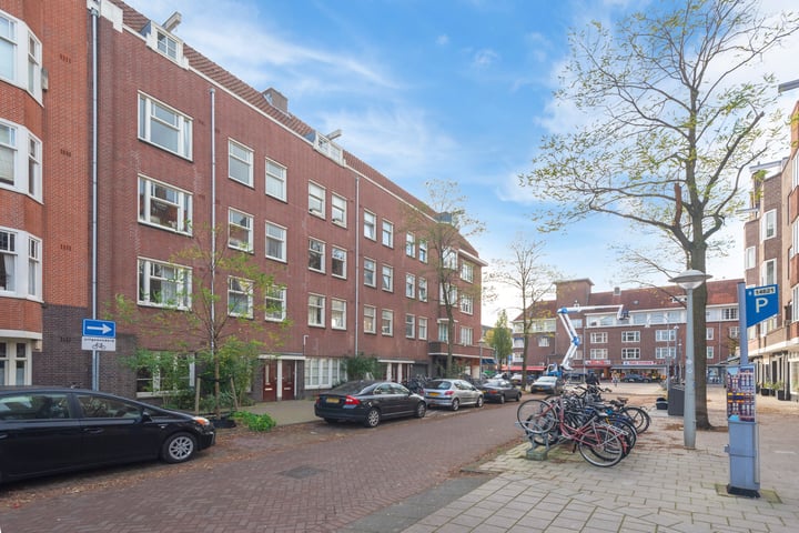 Bekijk foto 3 van Jekerstraat 77-3