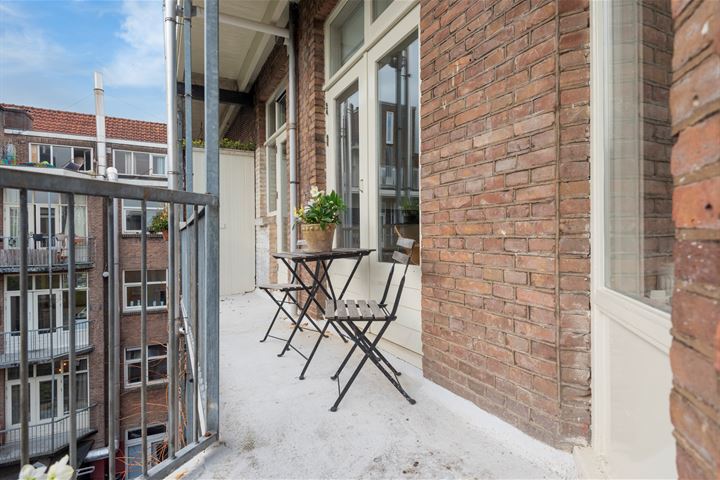 Bekijk foto 30 van Jekerstraat 77-3