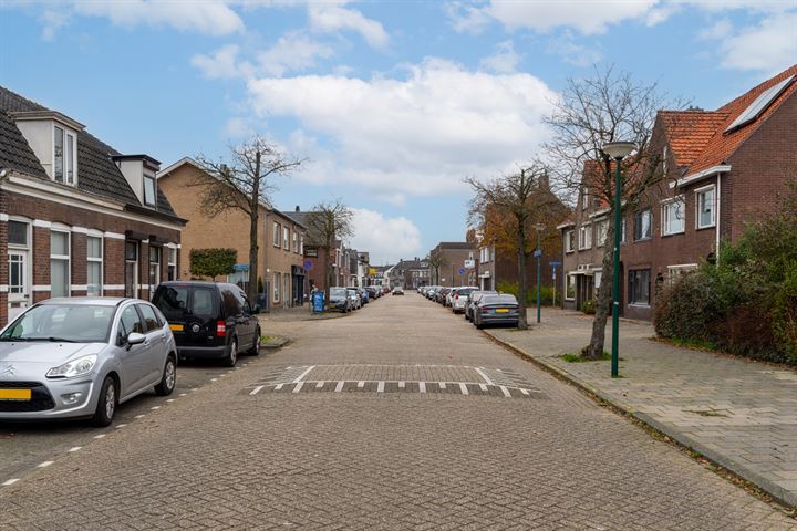 View photo 5 of Monseigneur Völkerstraat 46