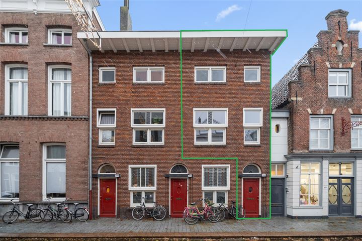 Bekijk foto 1 van Vughterstraat 289