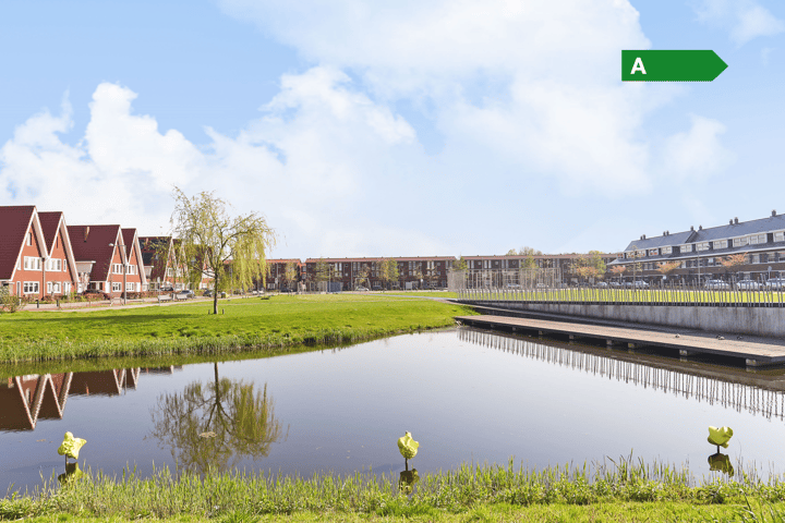 Foto 1 van Vrouw Avenweg 172