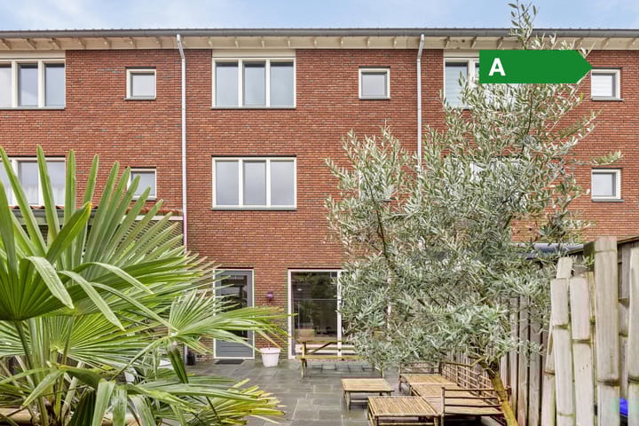 Foto 2 van Vrouw Avenweg 172