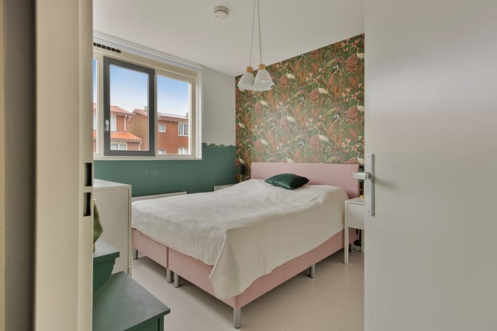 Foto 5 van Vrouw Avenweg 172