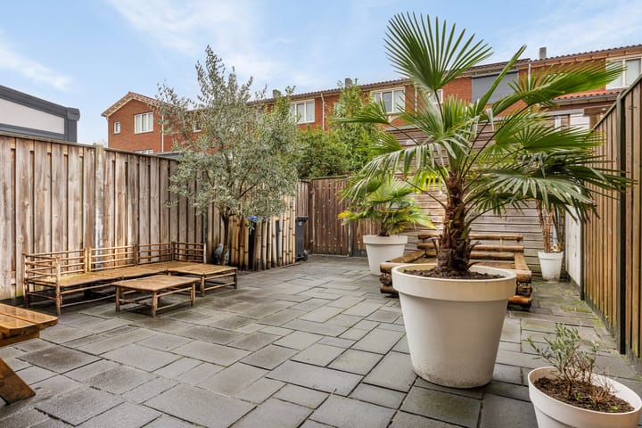 Foto 37 van Vrouw Avenweg 172