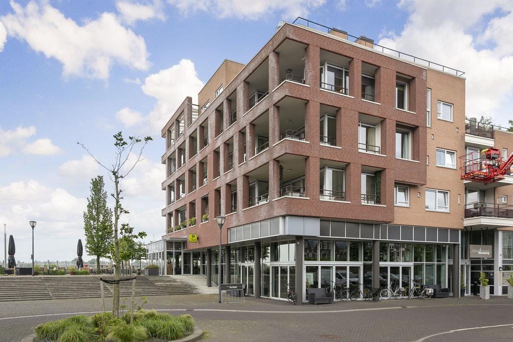 Foto 1 van Contre Escarpe 74