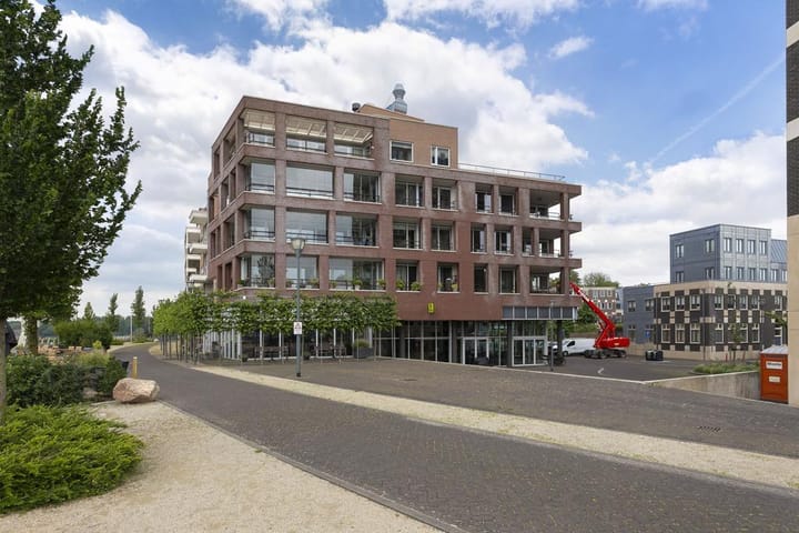 Foto 2 van Contre Escarpe 74