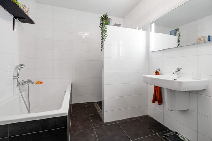 Foto 32 van Contre Escarpe 74