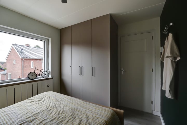 Foto 29 van Past. Esserstraat 21