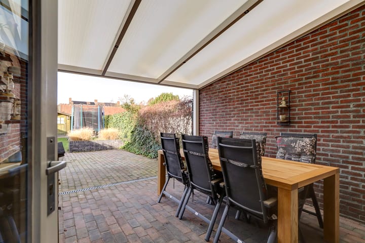 Foto 41 van Past. Esserstraat 21