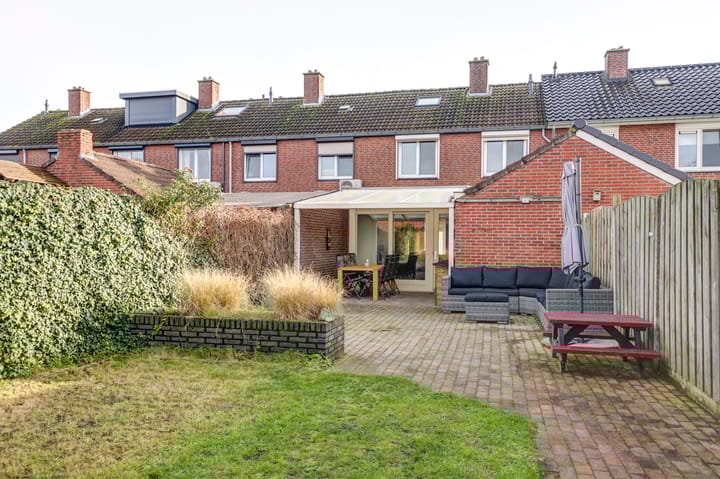 Foto 49 van Past. Esserstraat 21