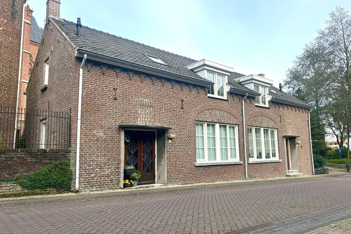 View photo of Engelmanstraat 2 b