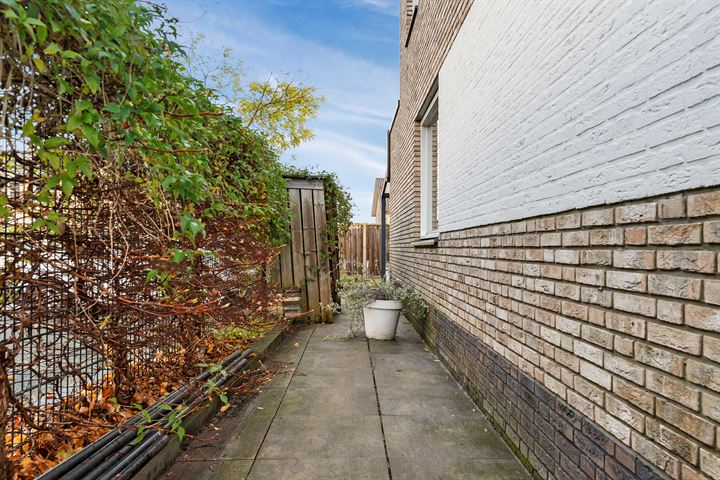 Bekijk foto 36 van Penningkruidstraat 41