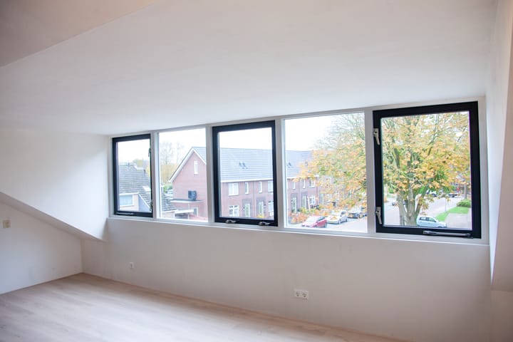 Foto 17 van Goudenregenlaan 3