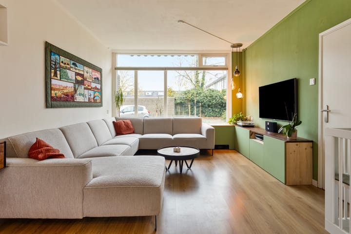 Foto 5 van Van Anrooijstraat 102