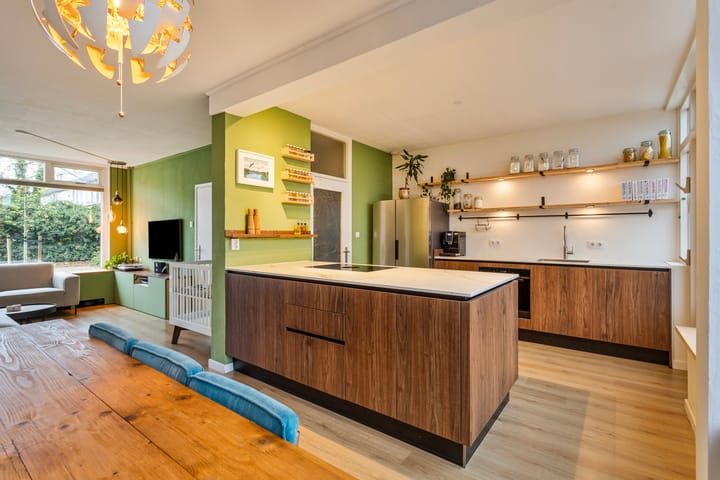 Foto 10 van Van Anrooijstraat 102