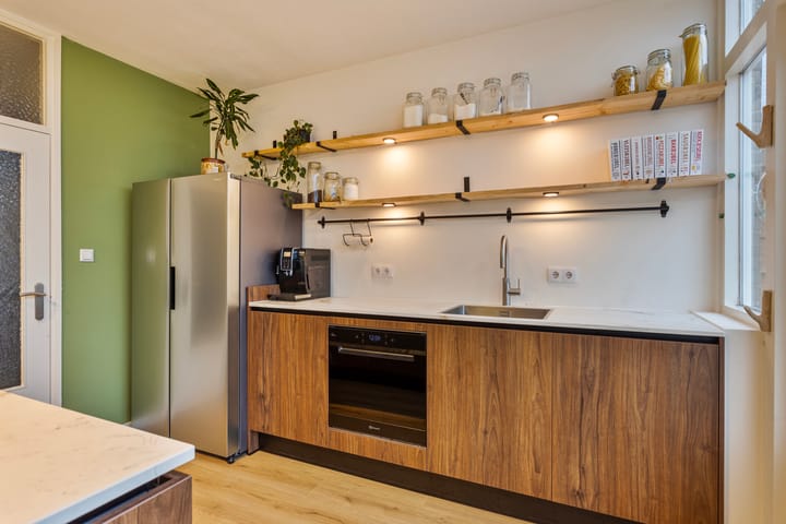 Foto 11 van Van Anrooijstraat 102