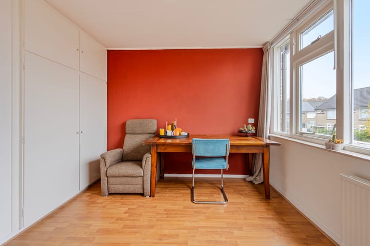 Foto 23 van Van Anrooijstraat 102