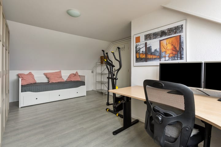 Foto 25 van Van Anrooijstraat 102