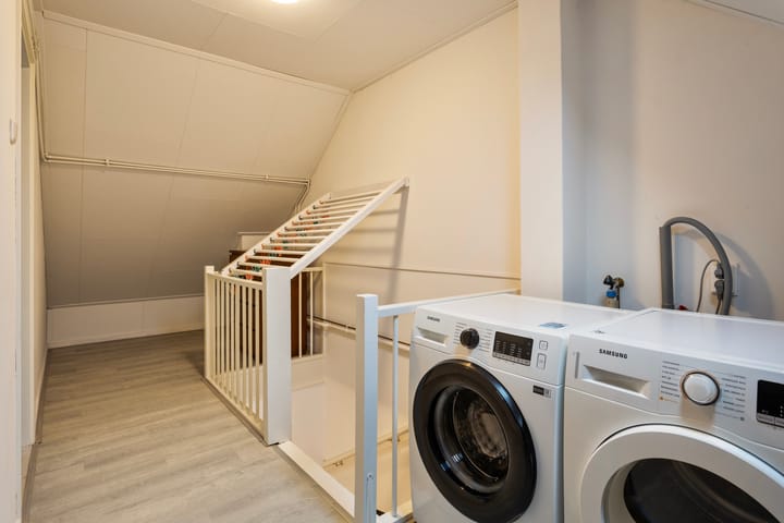 Foto 26 van Van Anrooijstraat 102