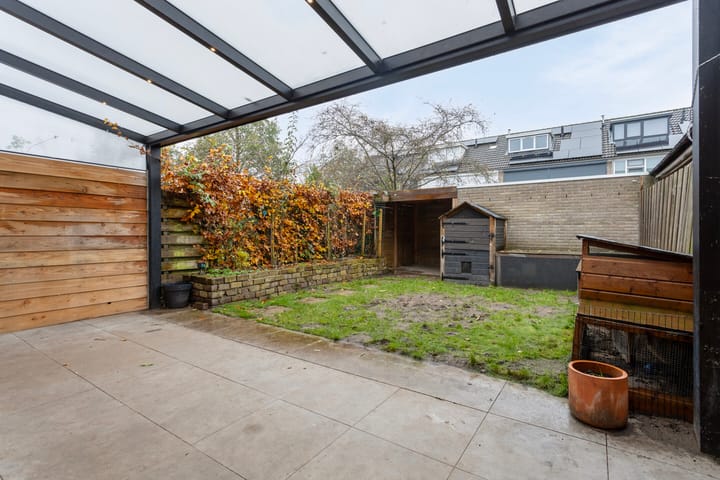 Foto 30 van Van Anrooijstraat 102