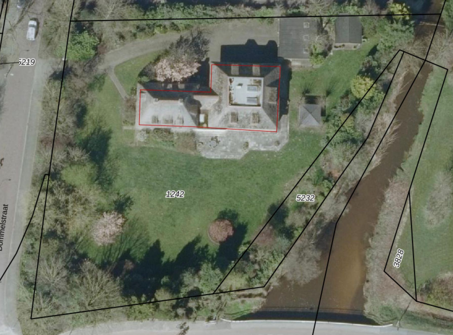 Photo 3 of Dommelstraat 2