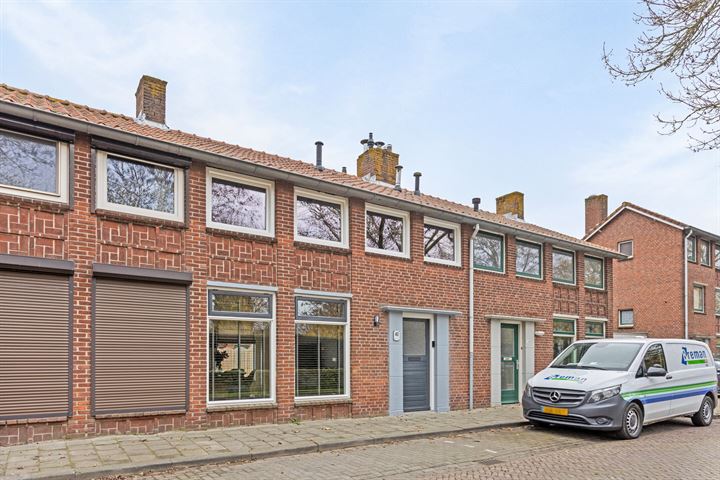 Bekijk foto 1 van van Strijenstraat 40