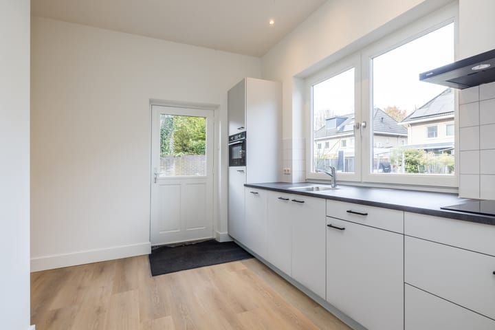 Foto 10 van Emmalaan 31