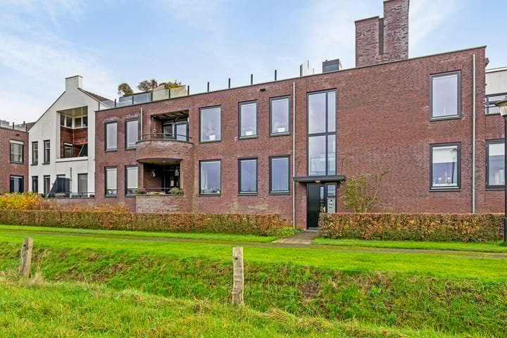 Foto 2 van Karmelhof 7