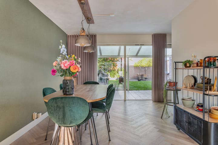 Foto 13 van Wetering 28