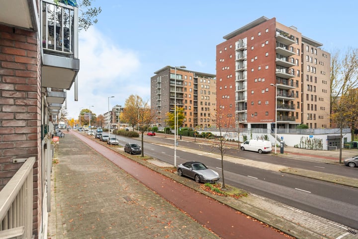 Bekijk foto 9 van Graaf Balderikstraat 62