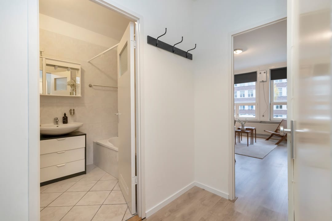 Photo 13 of Hoofdweg 158-1