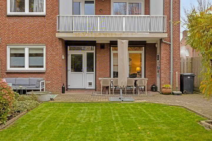 Photo 32 of Le Bron de Vexelastraat 37