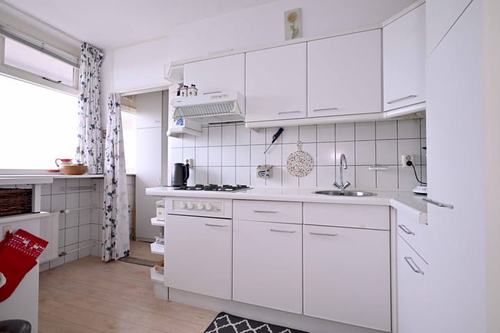 Photo 10 of Karel de Grotelaan 160