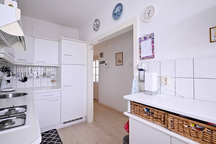 Photo 11 of Karel de Grotelaan 160