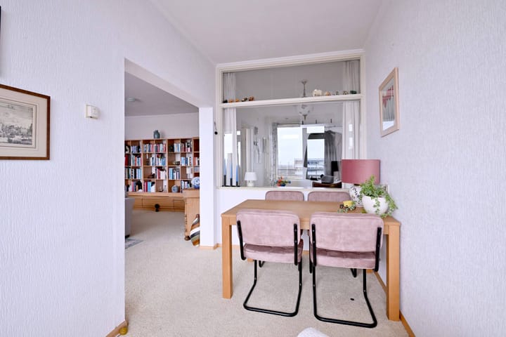 Photo 19 of Karel de Grotelaan 160